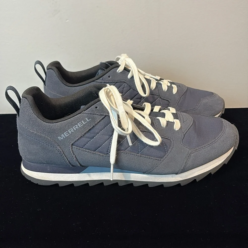 Men’s Merrell Navy Alpine Retro Style Sneakers Size 9